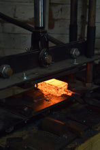 Load image into Gallery viewer, Make a Damascus Billet