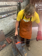 Load image into Gallery viewer, Forge a Viking Knife